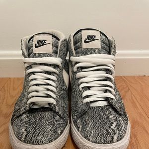 Nike blazer size 10 Marble Mesh